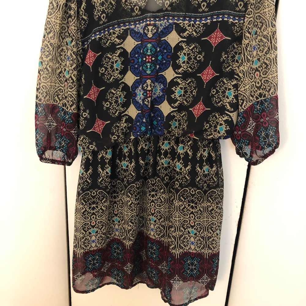 Pattern Dress - Picture 3 of 3